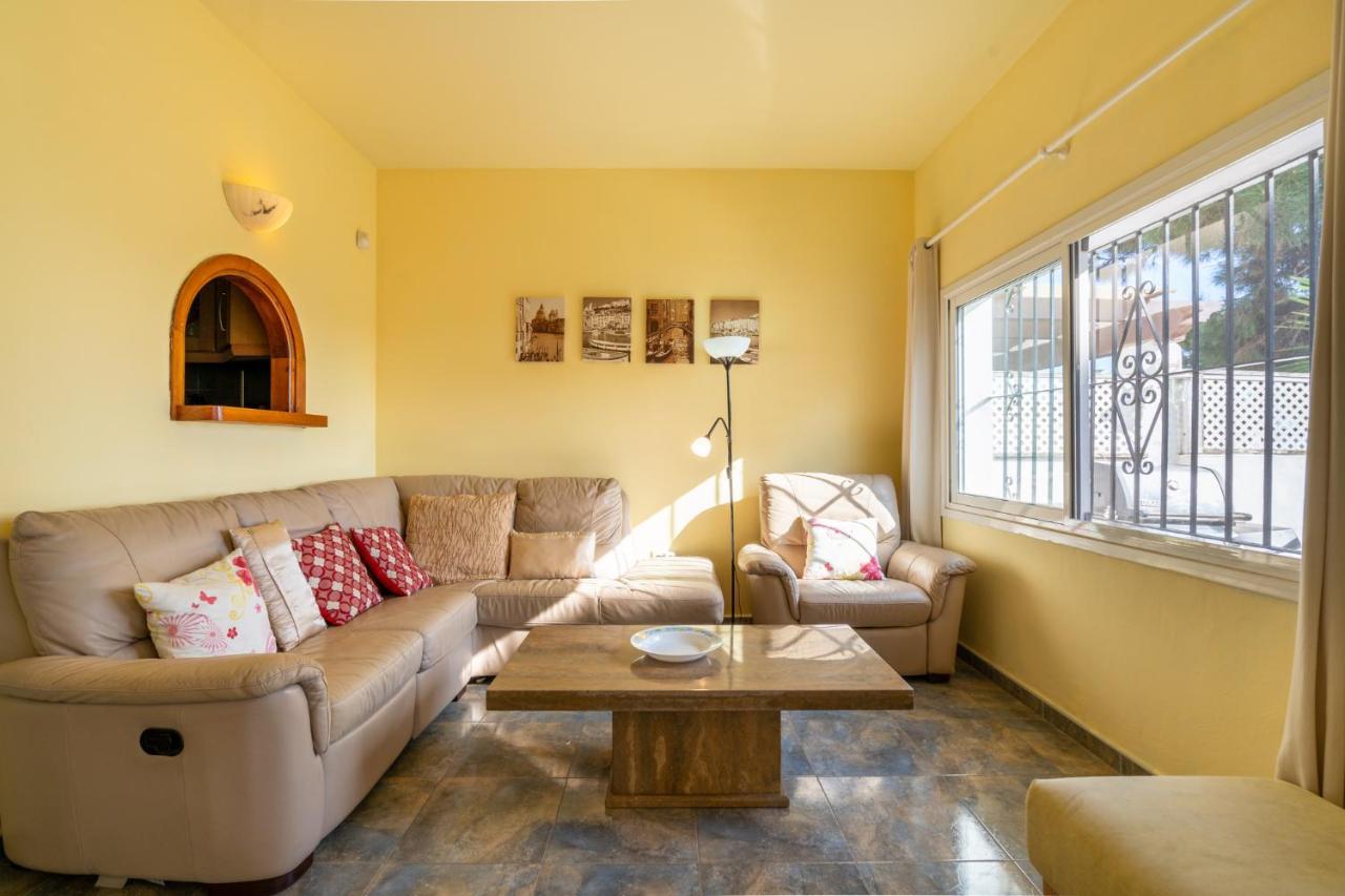 3 Bedroom House, 400M To The Beach, Near La Cala De Mijas Малага Екстер'єр фото